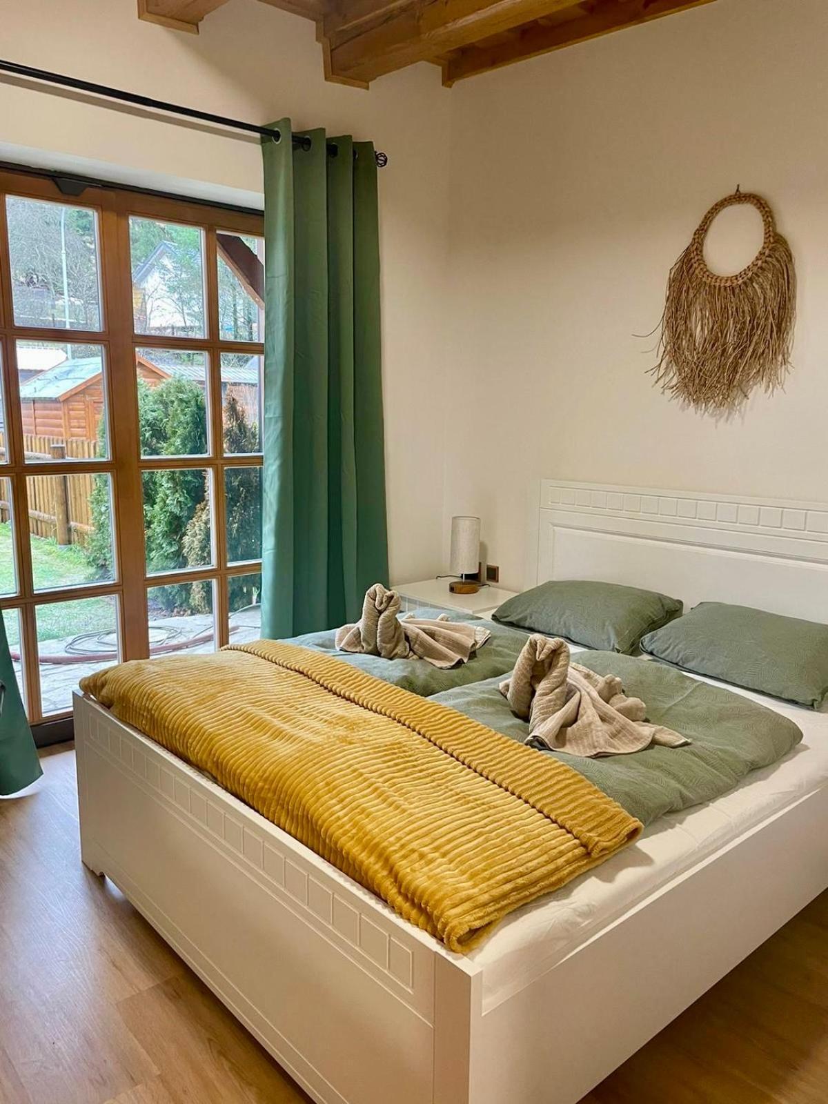 Apartman 8, Jezerne Velké Karlovice Extérieur photo