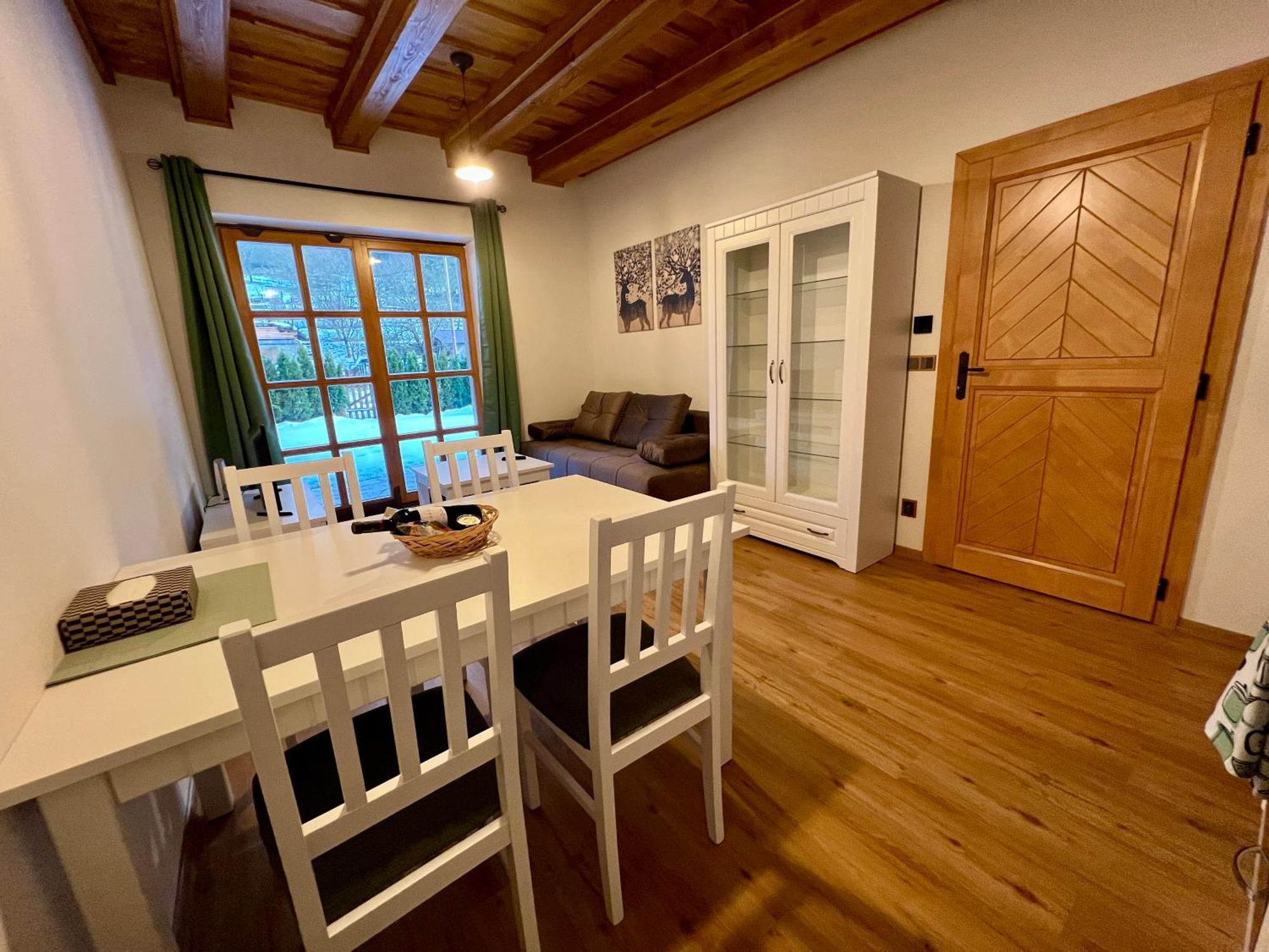 Apartman 8, Jezerne Velké Karlovice Extérieur photo